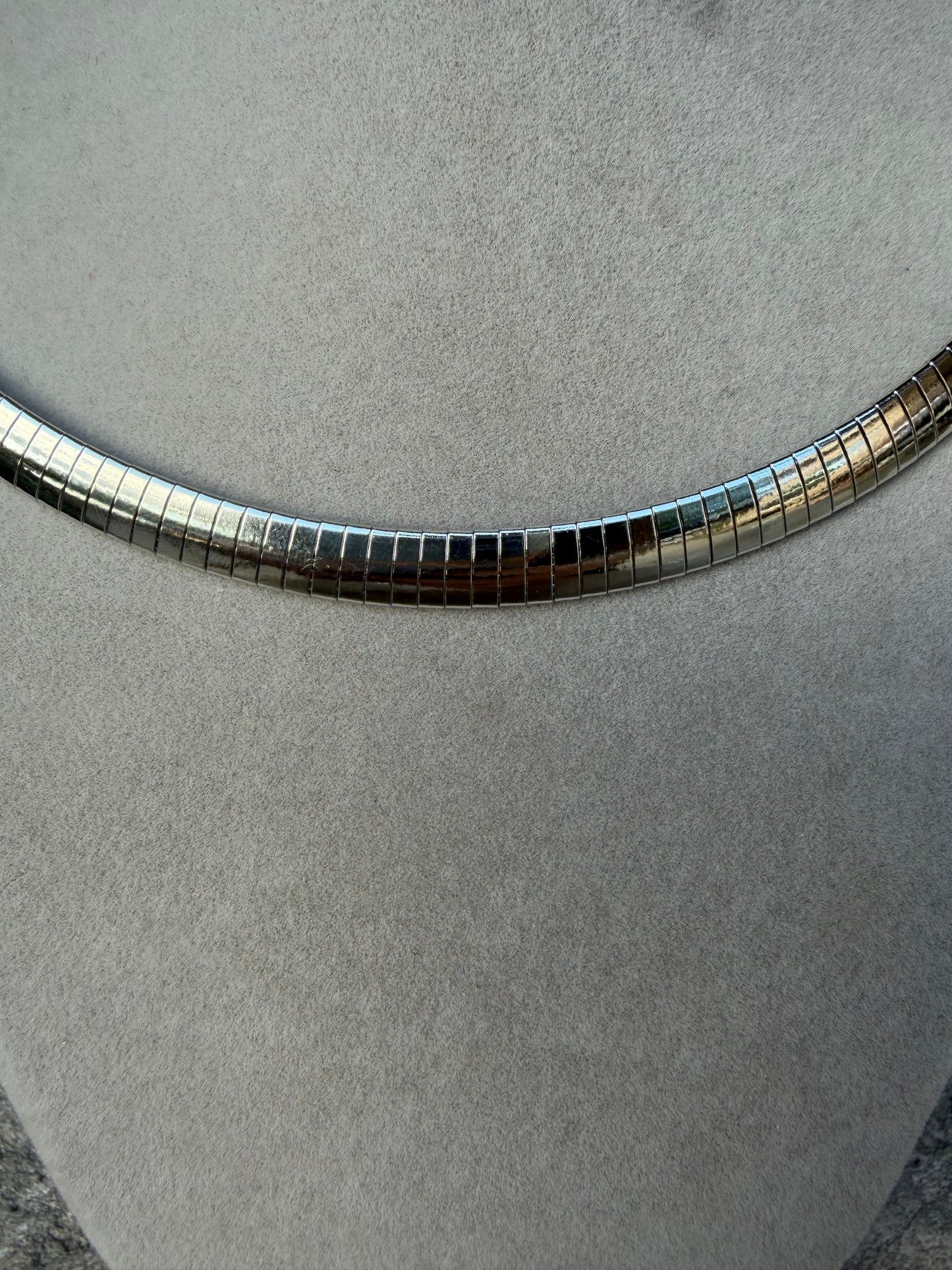 Glamour Silver Choker Necklace