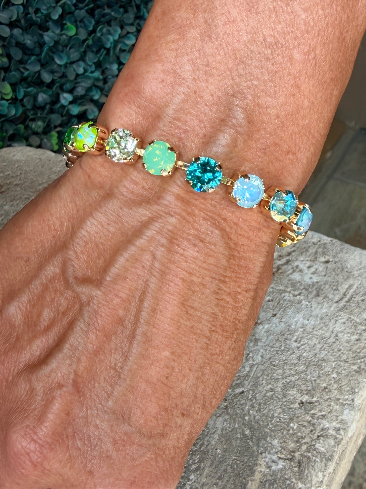 Brillant Moments Magnetic Bracelet-Multicolor