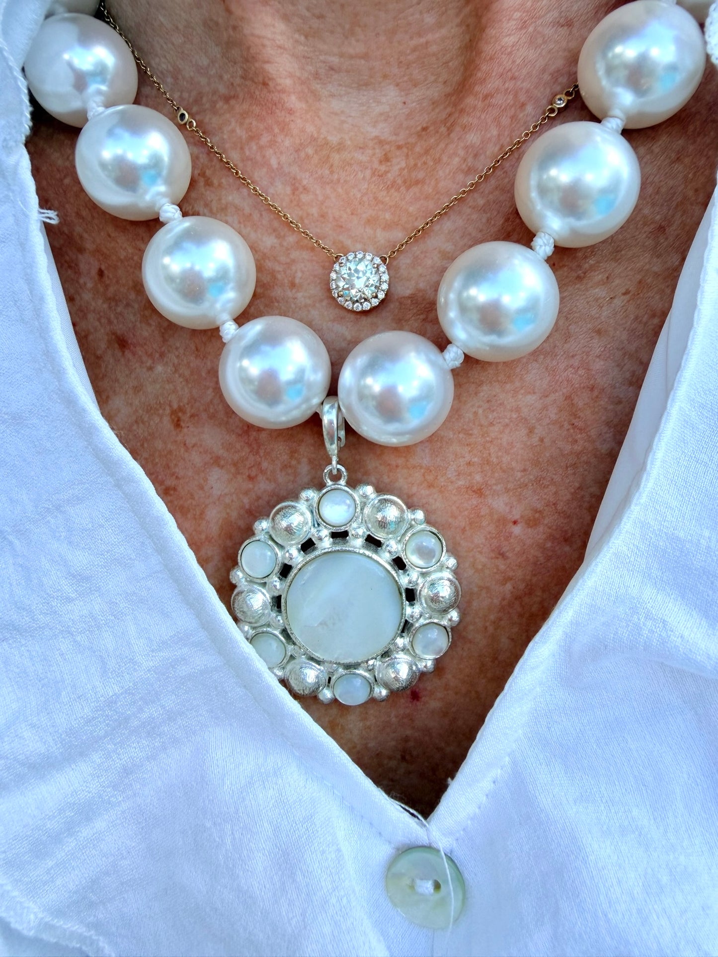 Mother of Pearl Elegance Necklace