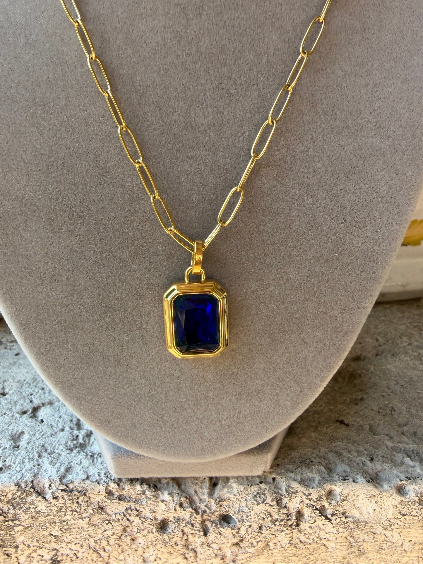 The Ocean Blue Pendant Necklace