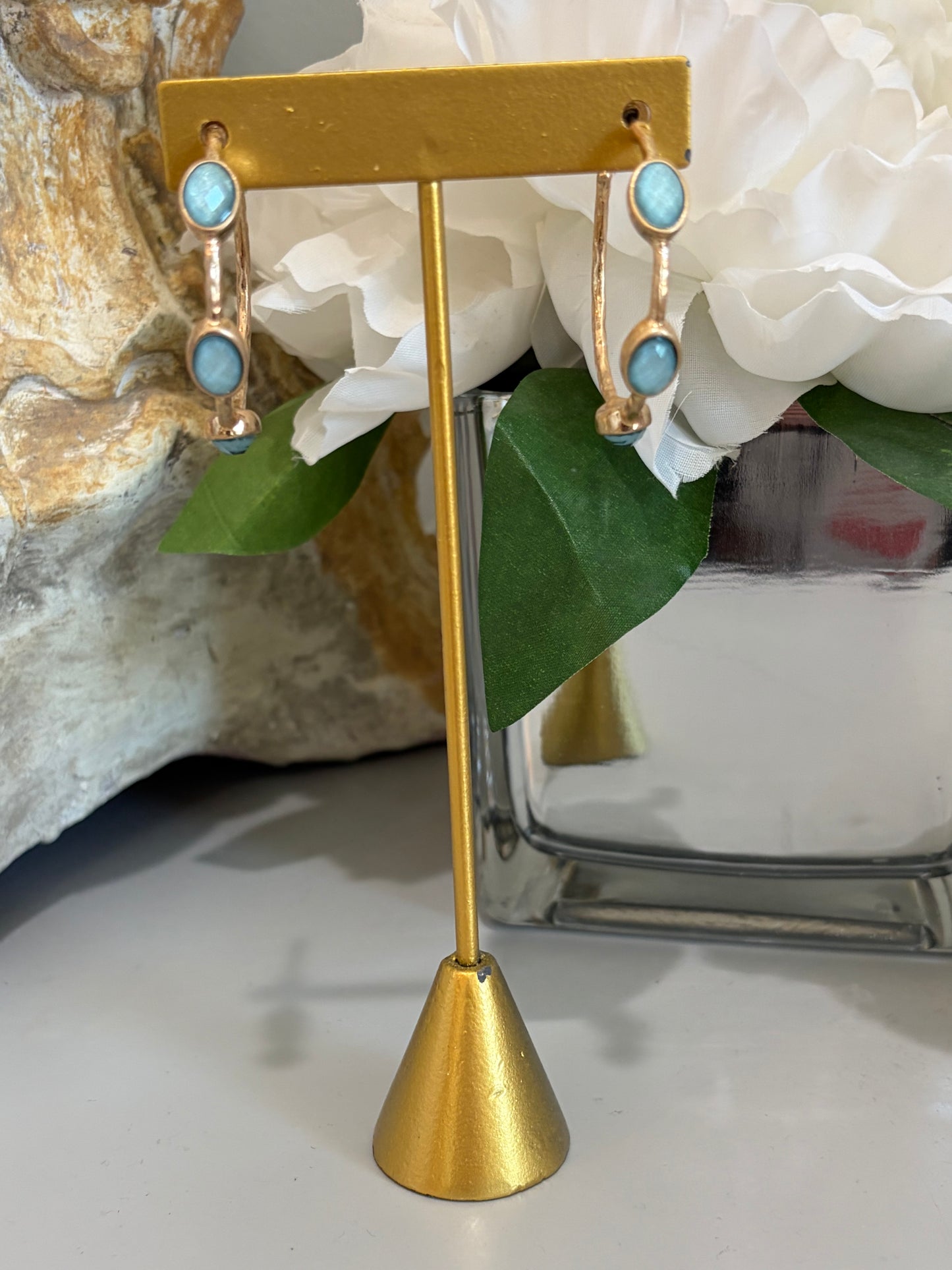 Hammered Gold Aqua Oval Earring