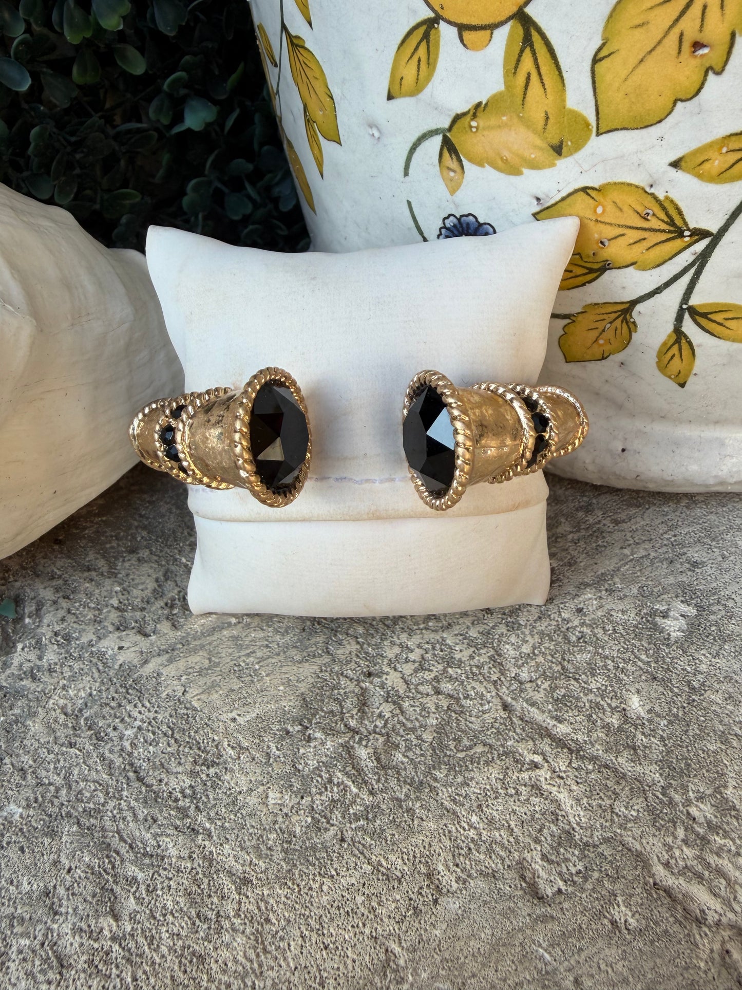 Black Night Cuff