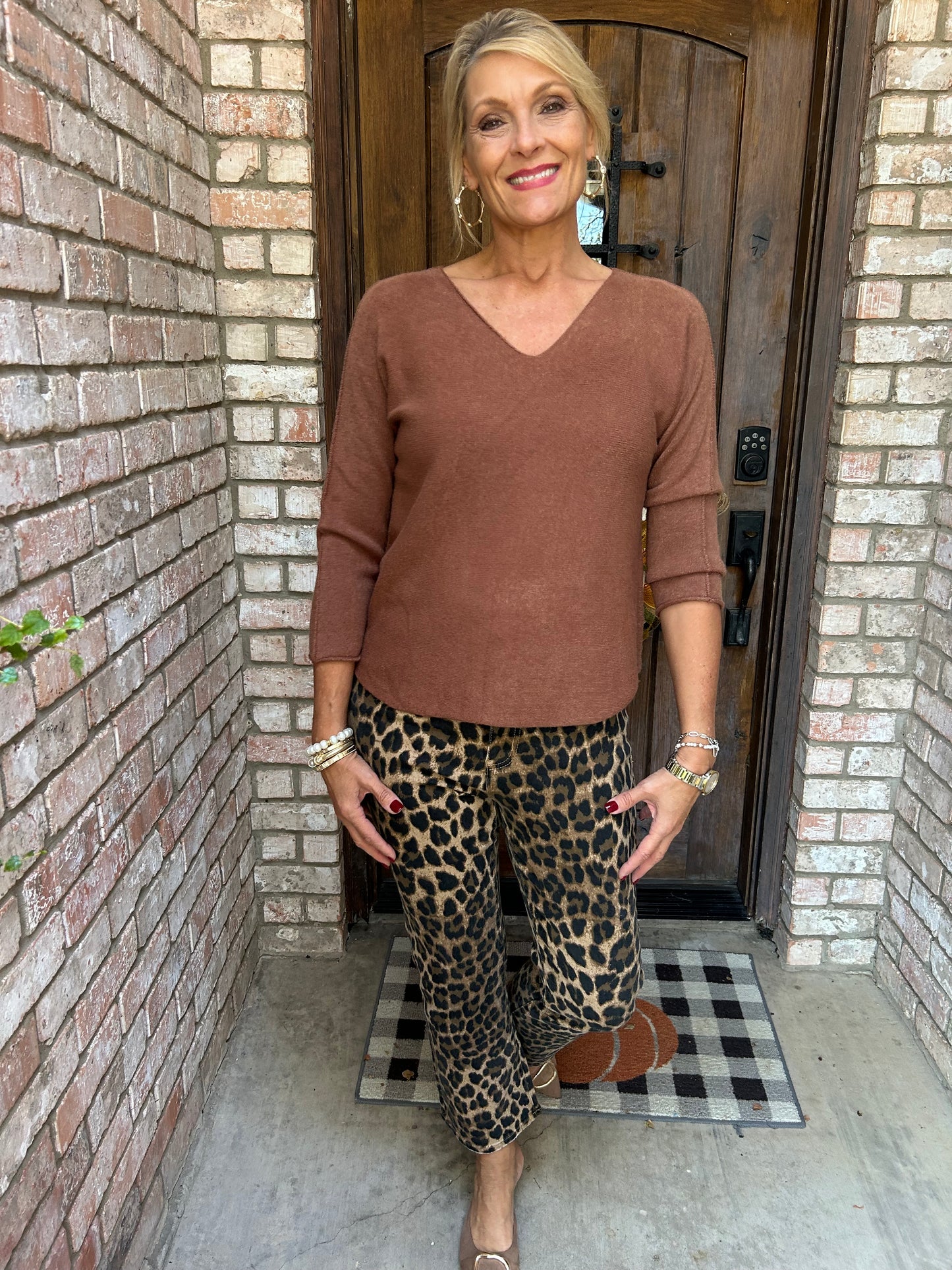 Soft Italian Sweater V NECK- Camel