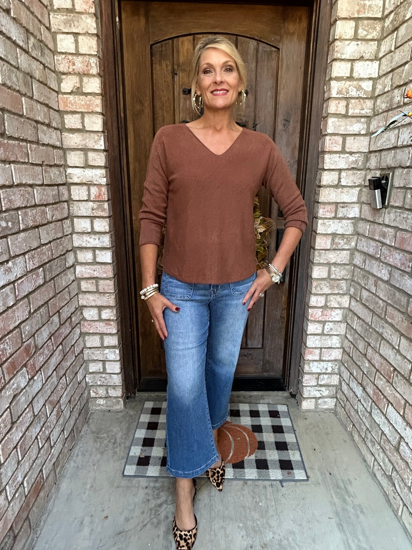 Soft Italian Sweater V NECK- Camel