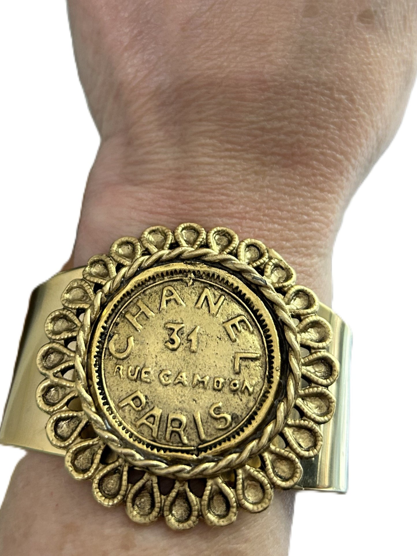 Paris Flower Cuff