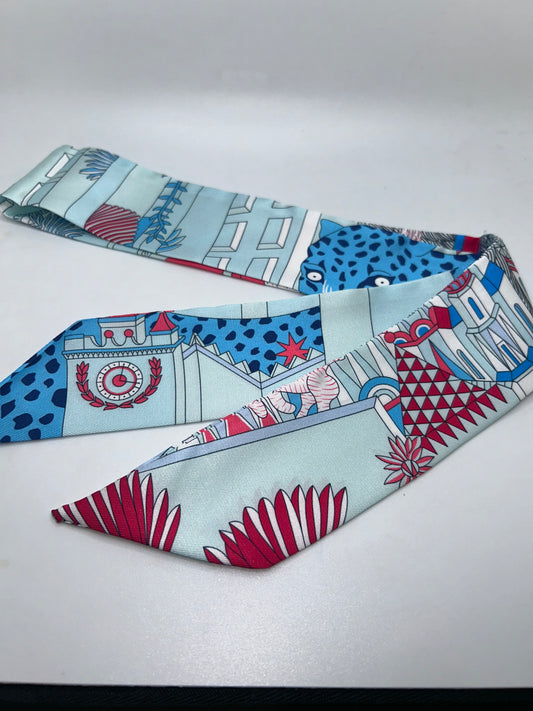 Bold and Blue Cheetah Twilly