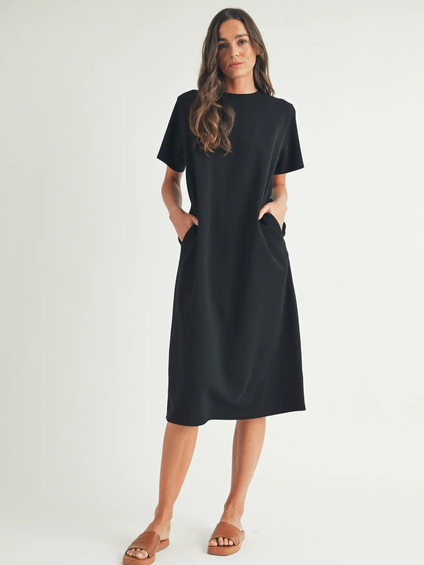 Simple and Chic Black Dress