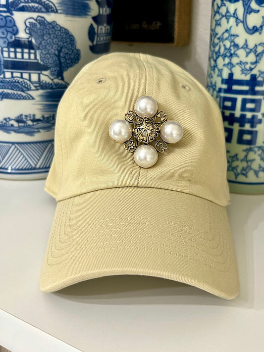 Pearl Brooch Cap- Tan Beige