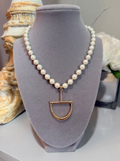Pearl and Bit Elegance Necklace-Gold