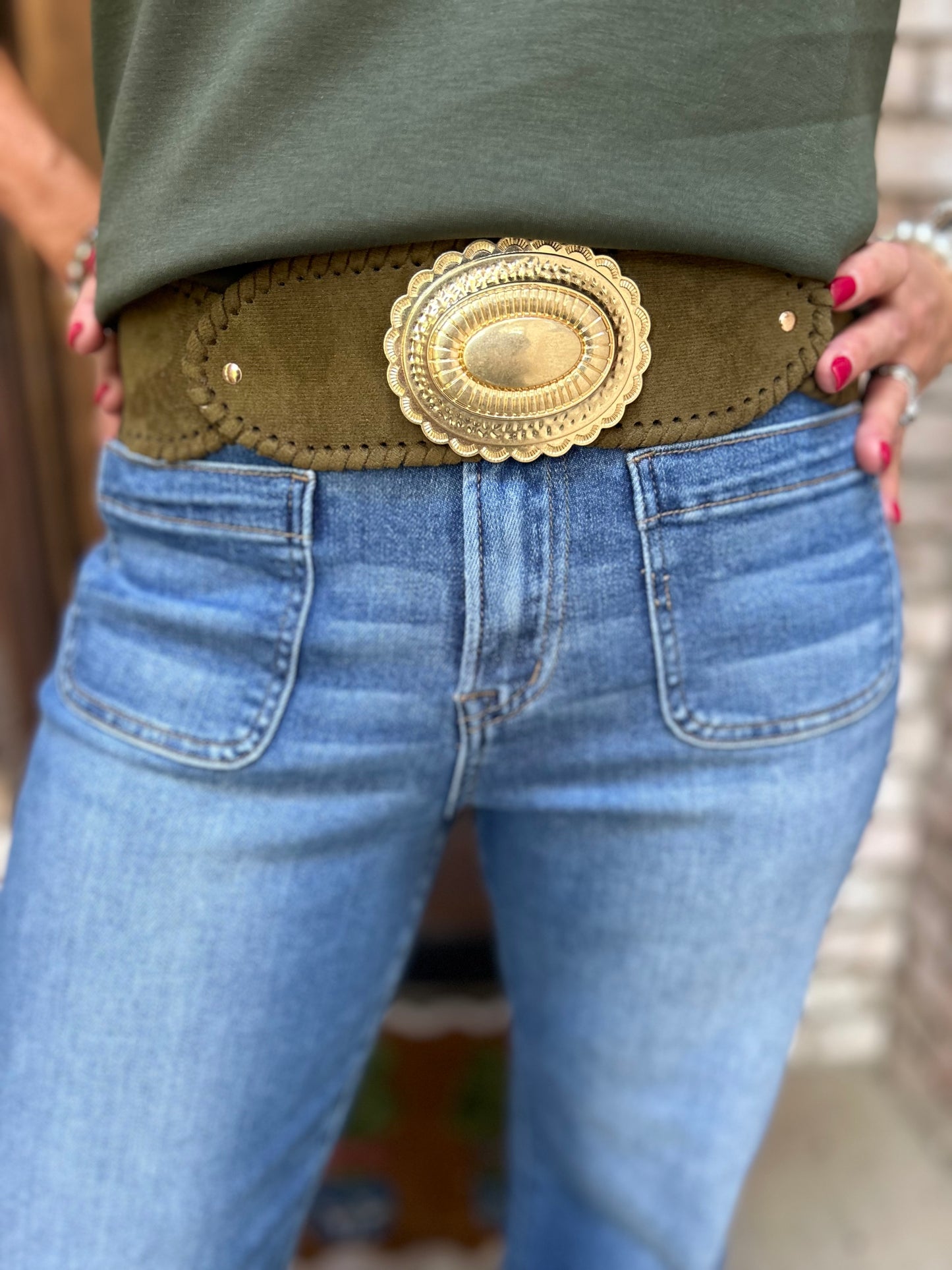 Green and Gold Conch Belt