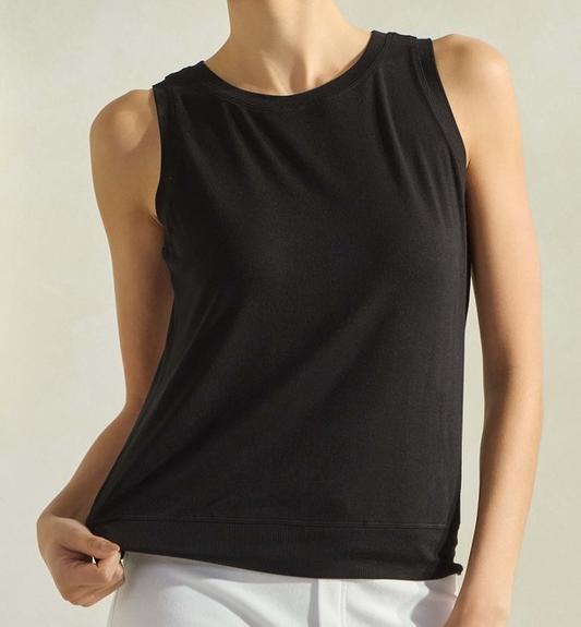 Soft and Sleeveless Easy Tank