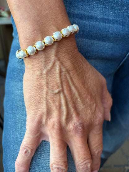 Proper In Pearl Bracelet