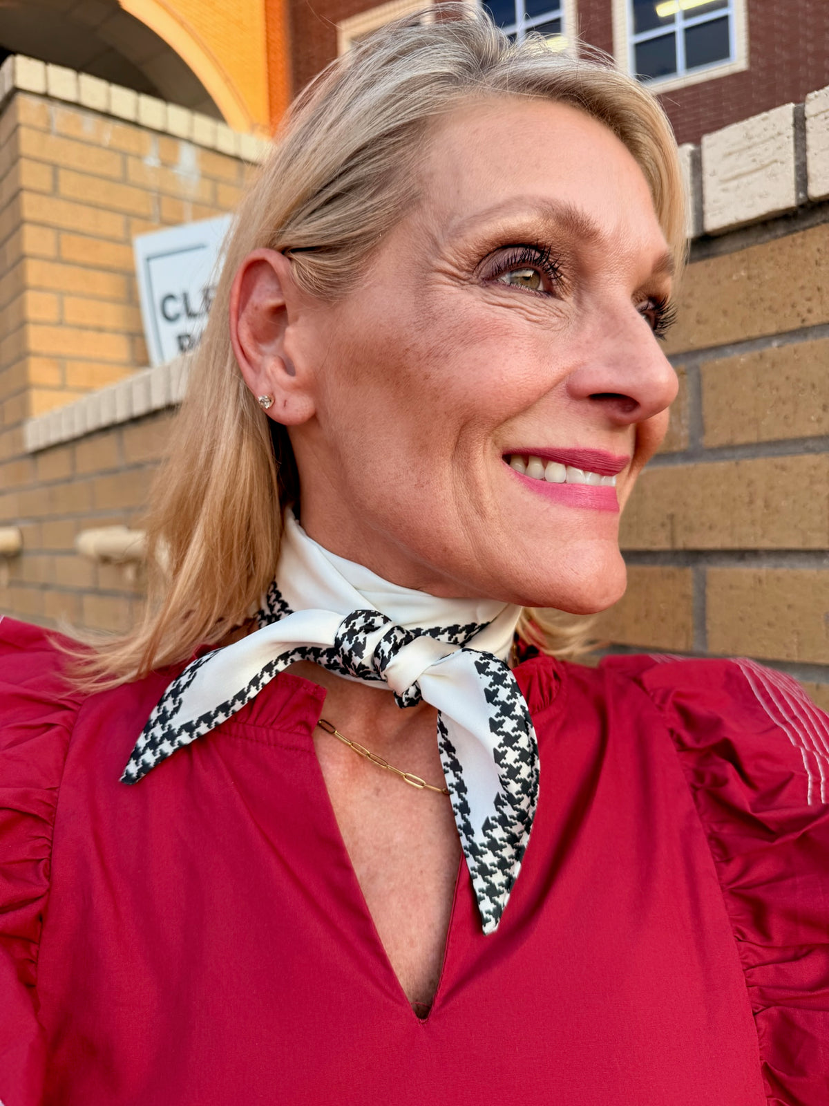 Harper Houndstooth Scarf