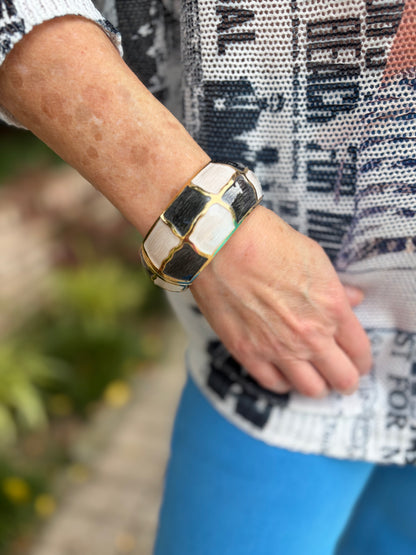 Kenzie Black & White Bangle