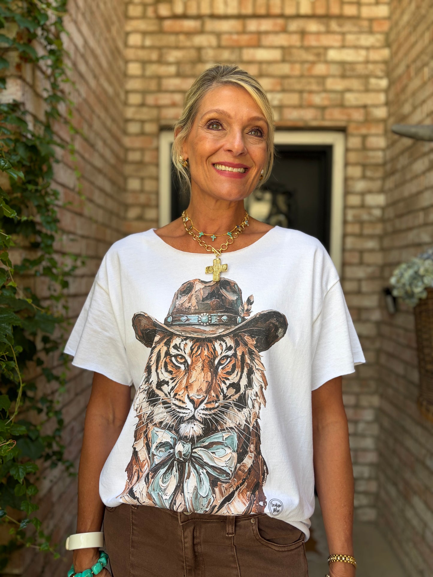 Tiger Loves Turquoise Tee