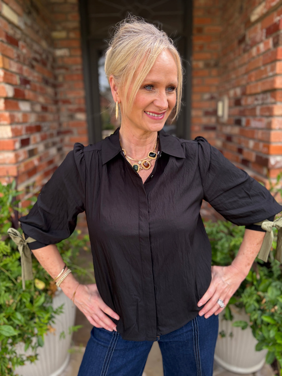 OLIVIA DETACHABLE COLLAR BLOUSE