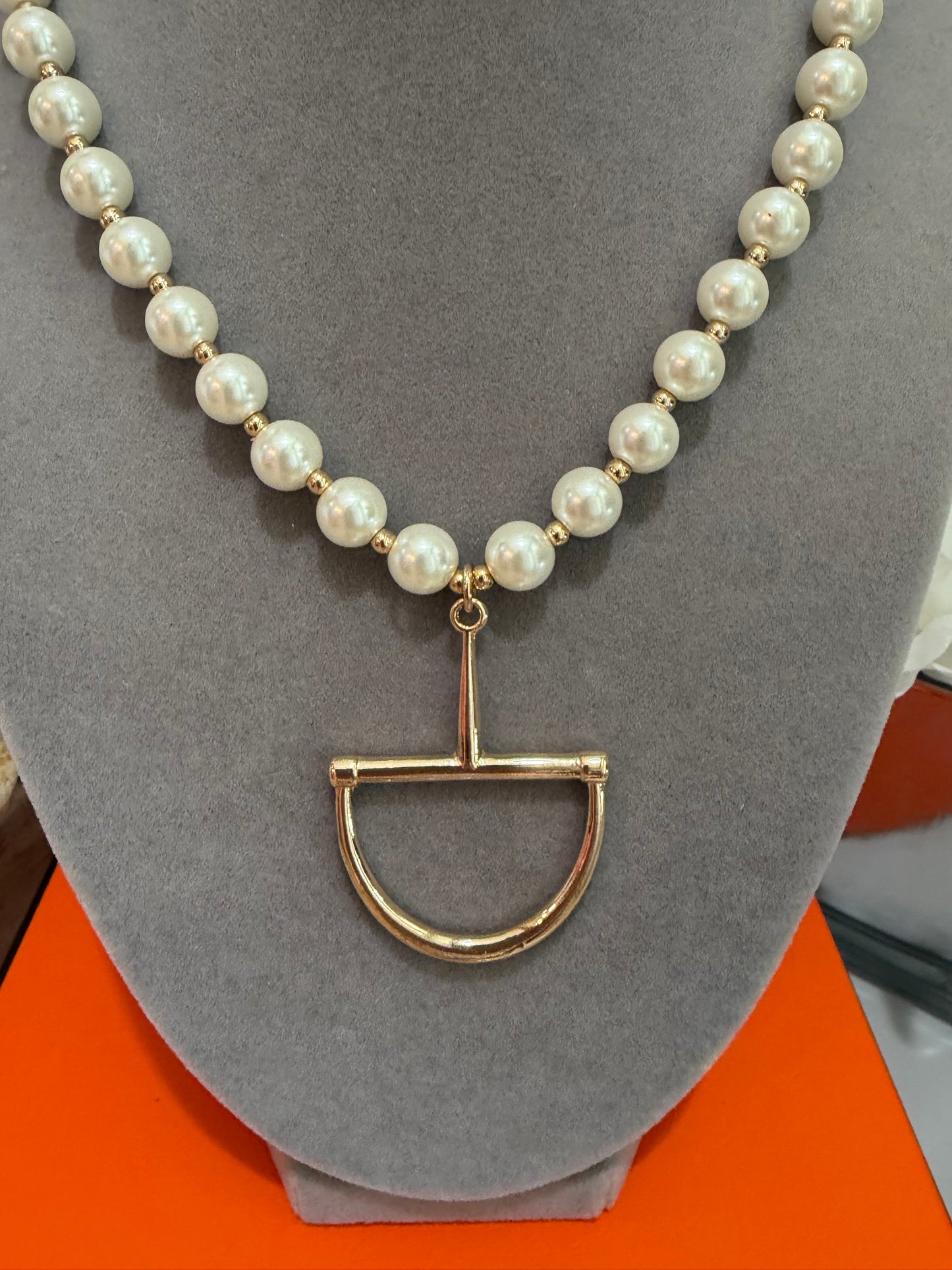 Pearl and Bit Elegance Necklace-Gold