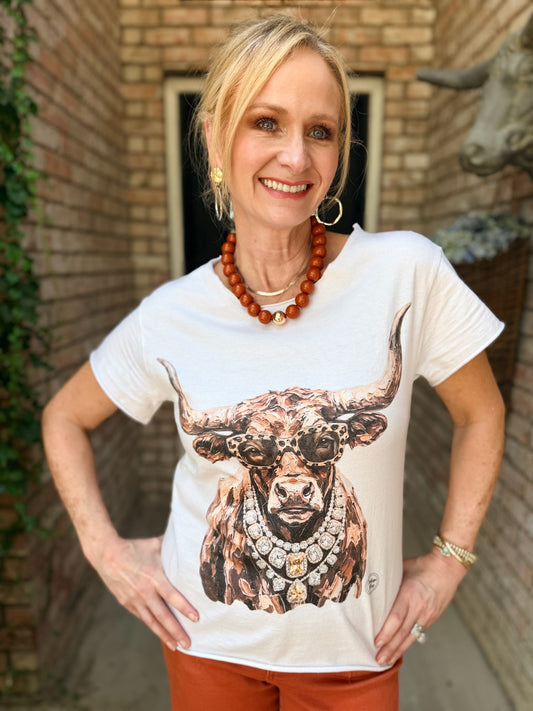 graphic tee, longhorn with glasses. raw edge neckline and sleeves. great gameday look