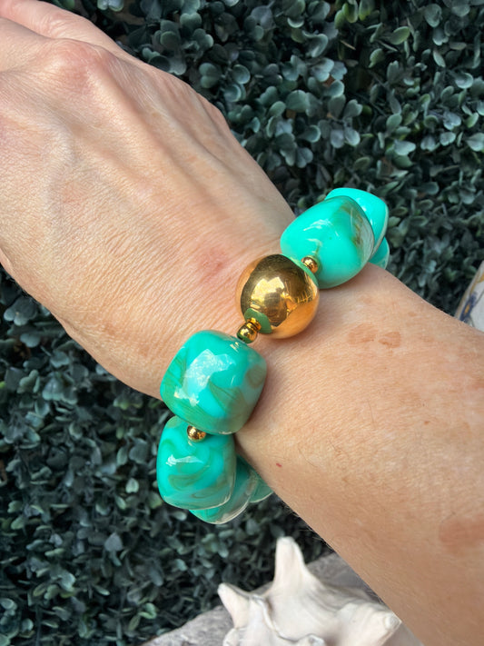 turquoise marbled acrylic rectangular beaded stretch bracelet with round gold bead accent