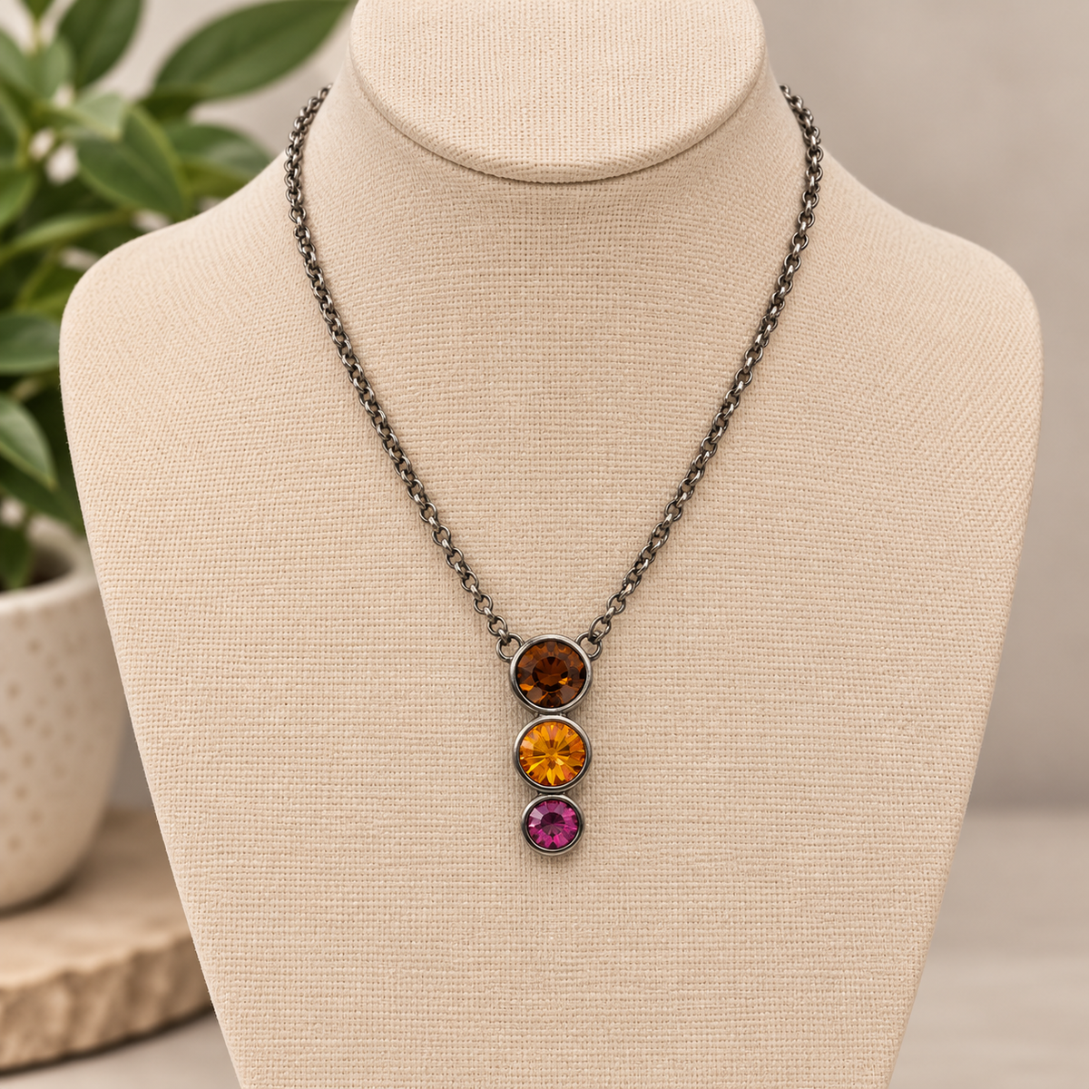 MIKAELA NECKLACE