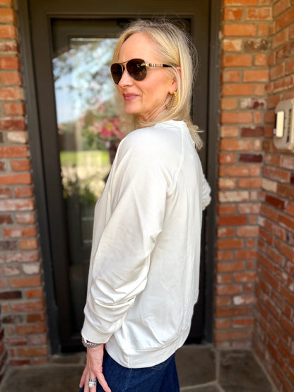 Bougie Holiday Walk Sweatshirt