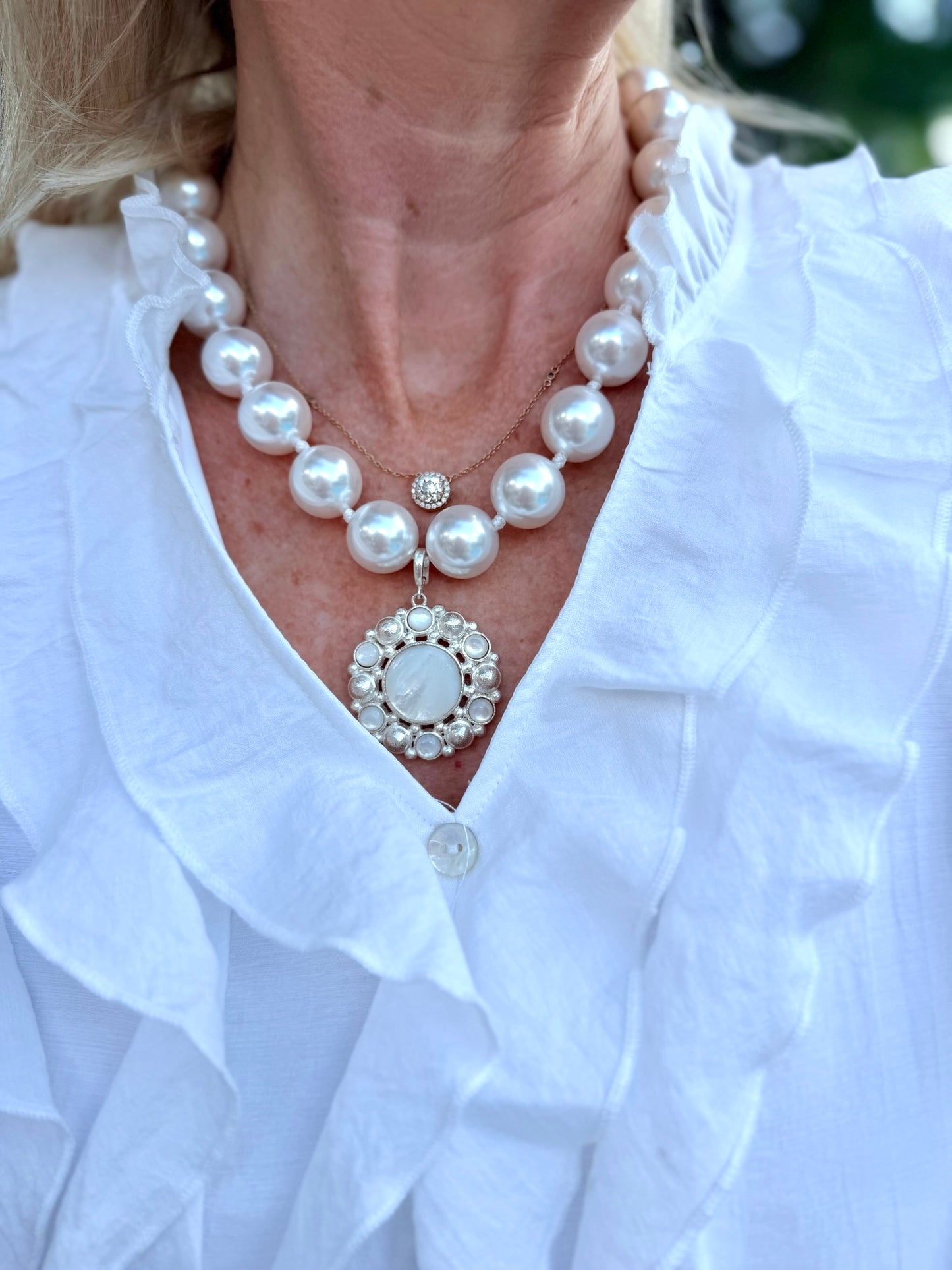 Mother of Pearl Elegance Necklace