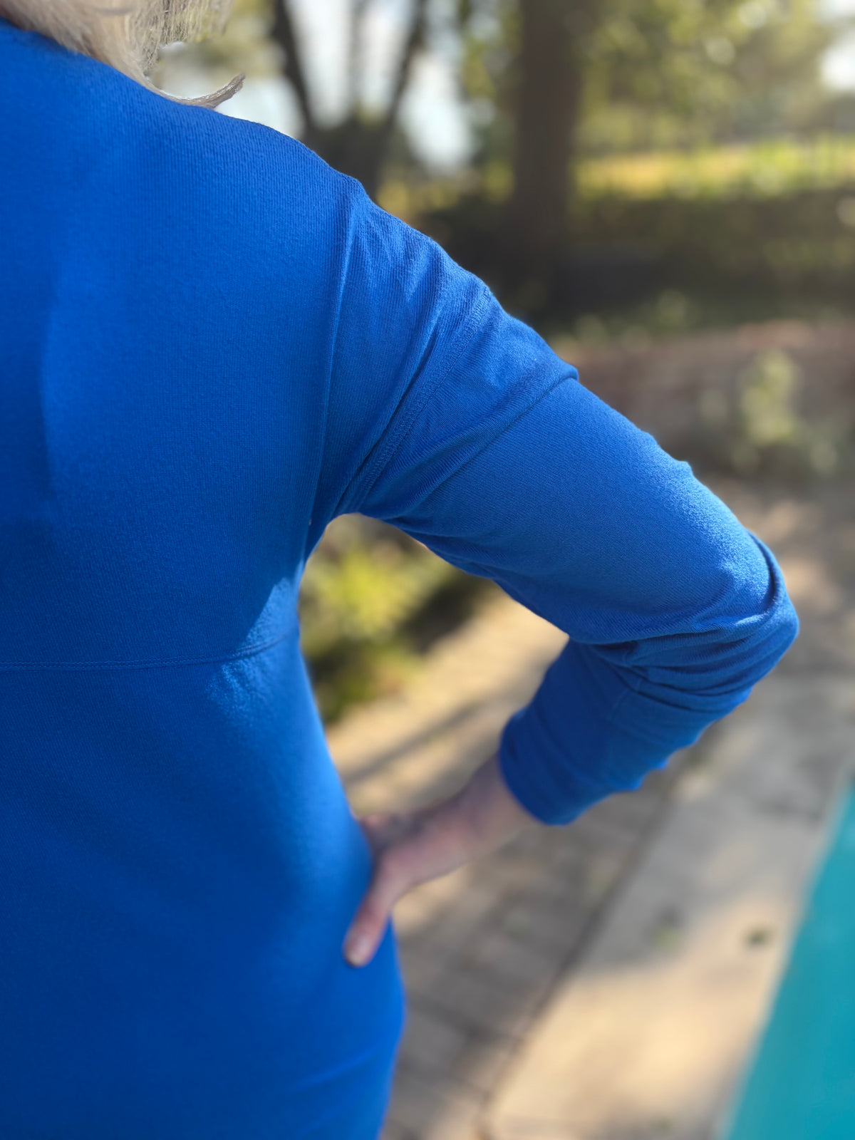 THE INDIGO BLUE LONG-SLEEVE PERFORMANCE TEE