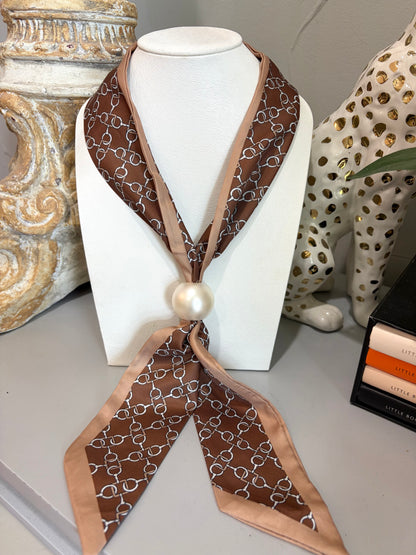 Links of Luxury Twilly with Pearl Accent