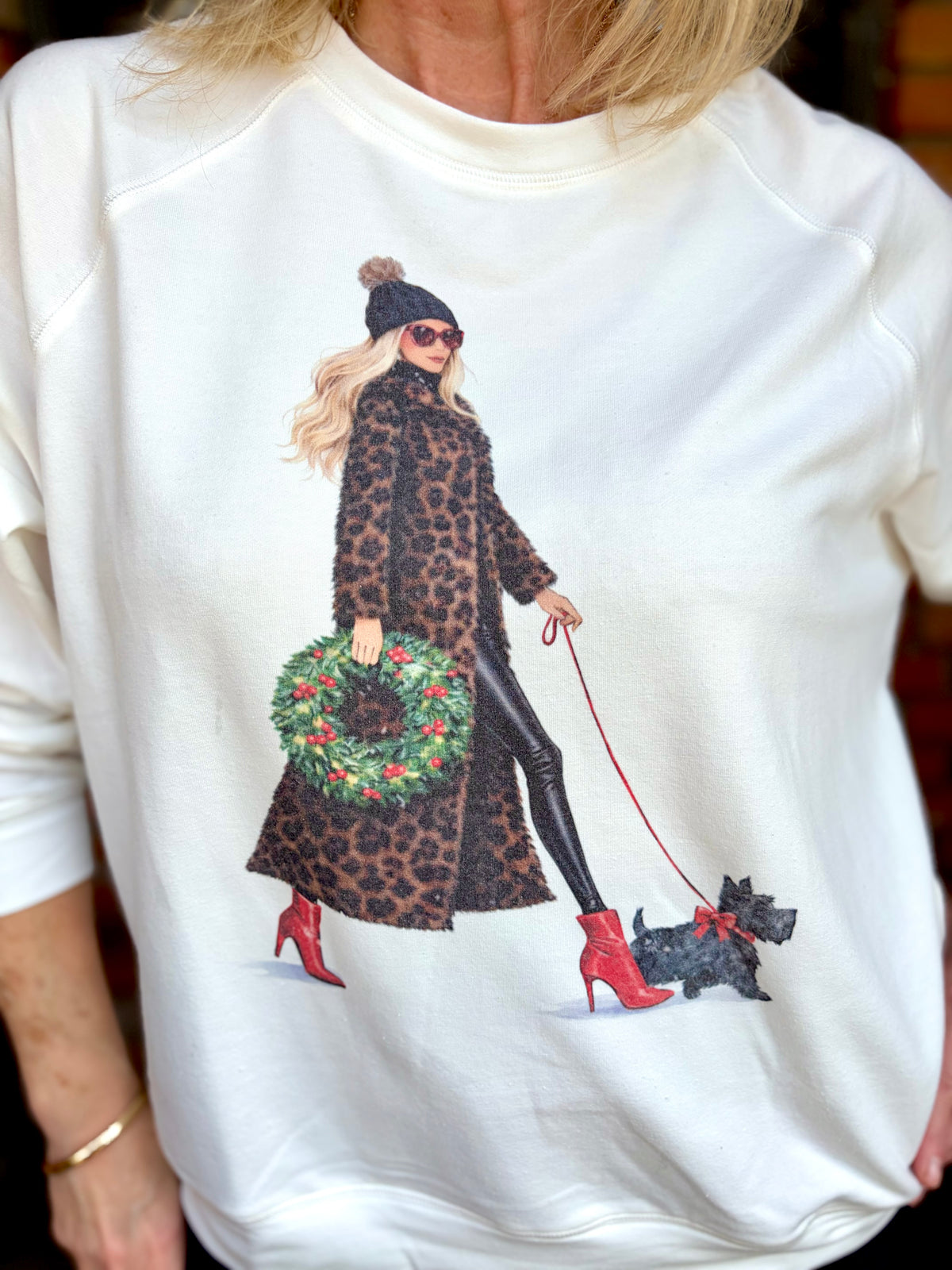 Bougie Holiday Walk Sweatshirt