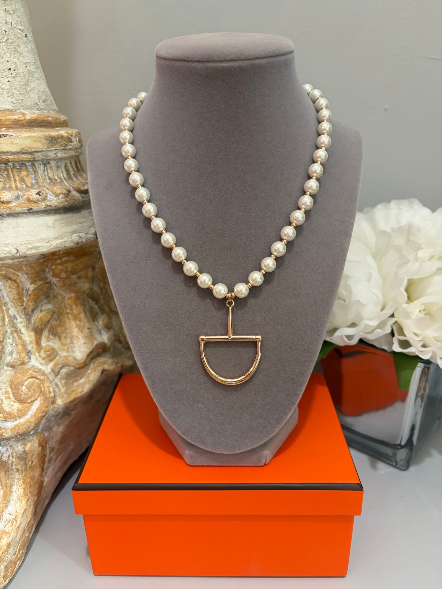 Pearl and Bit Elegance Necklace-Gold