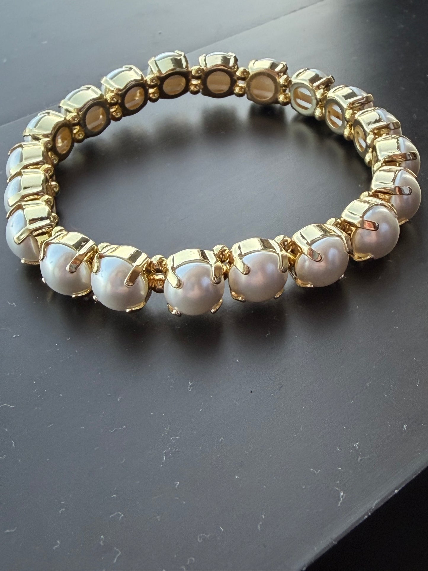 Proper In Pearl Bracelet