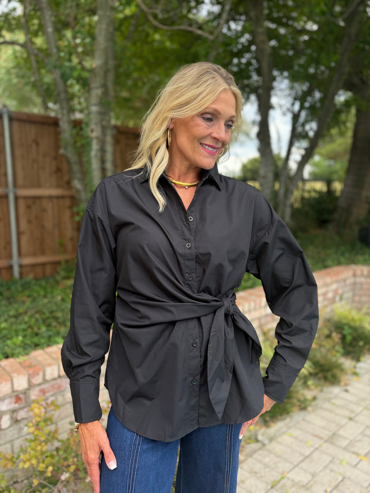 Kally Knotted Black Buttondown