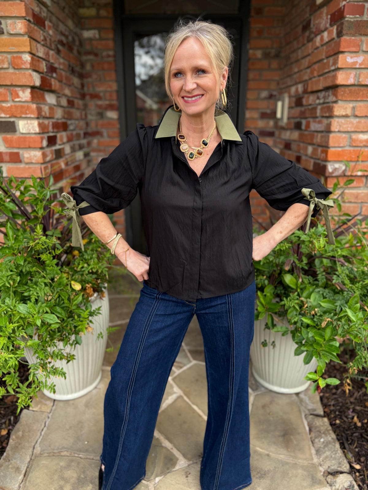 OLIVIA DETACHABLE COLLAR BLOUSE