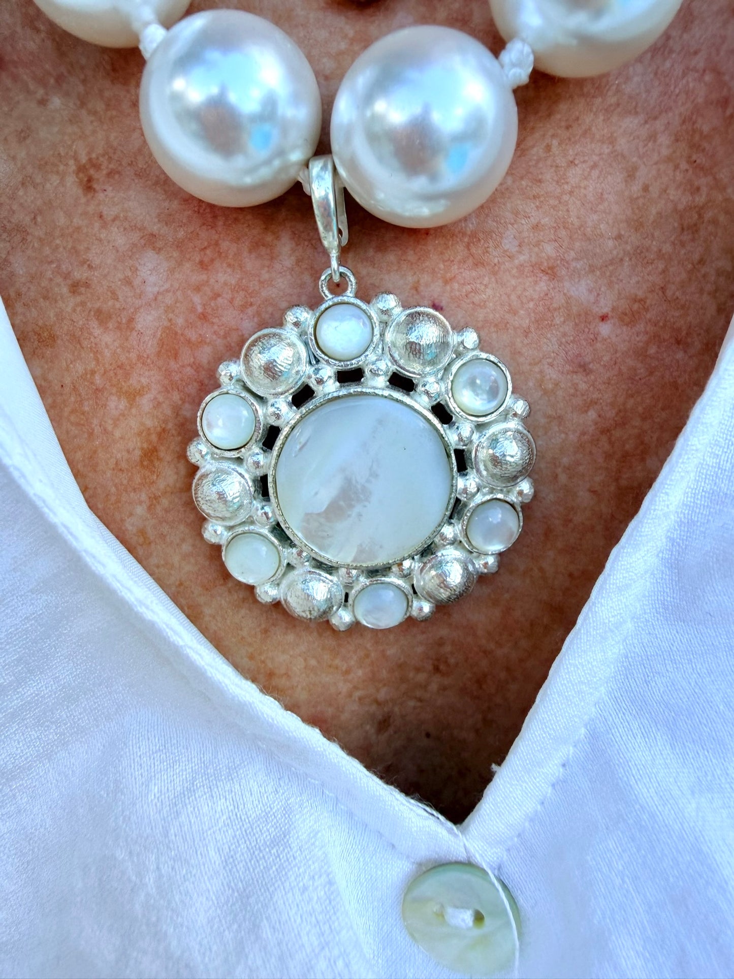 Mother of Pearl Elegance Necklace