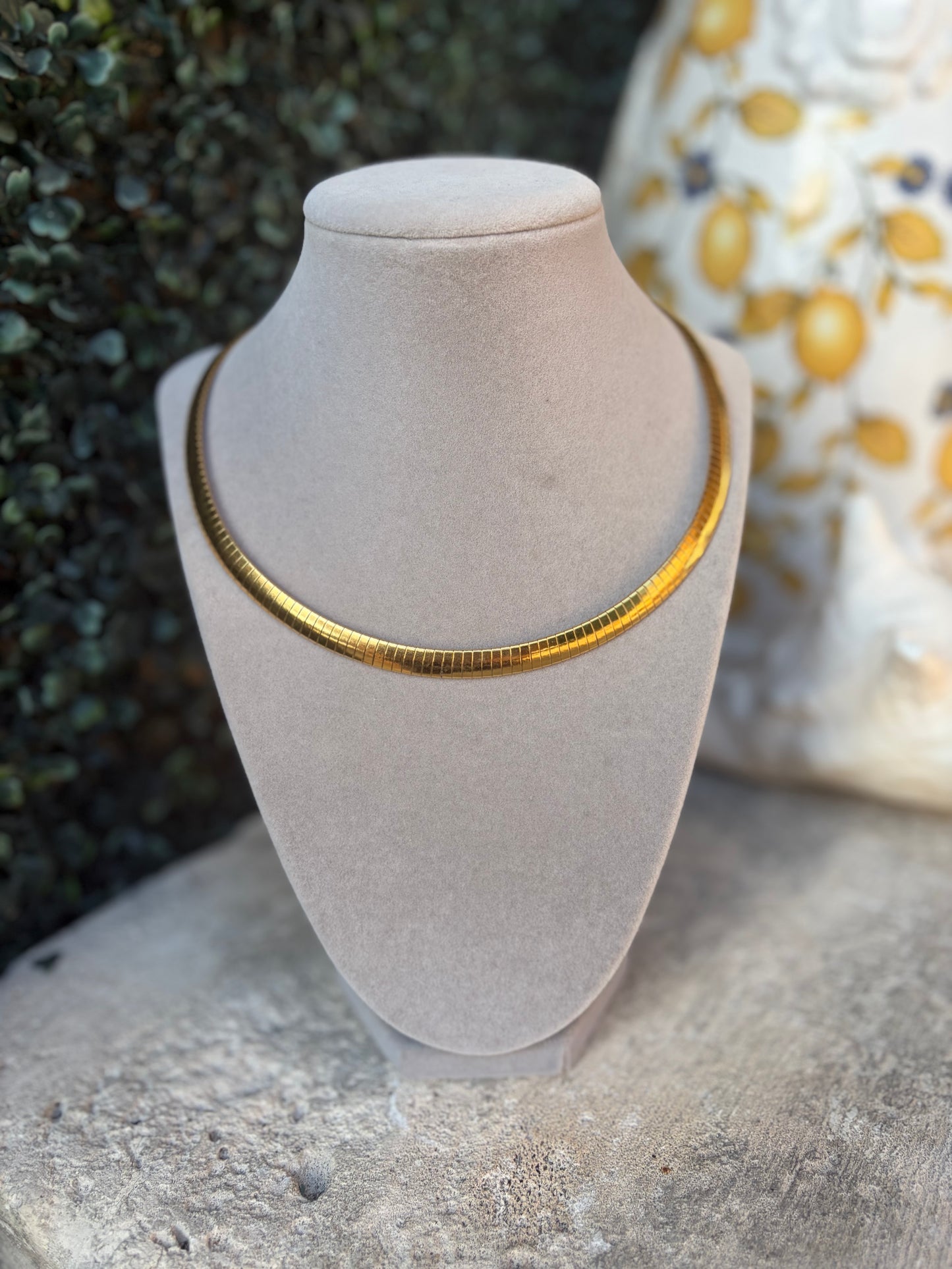 Glamour Gold Choker Necklace