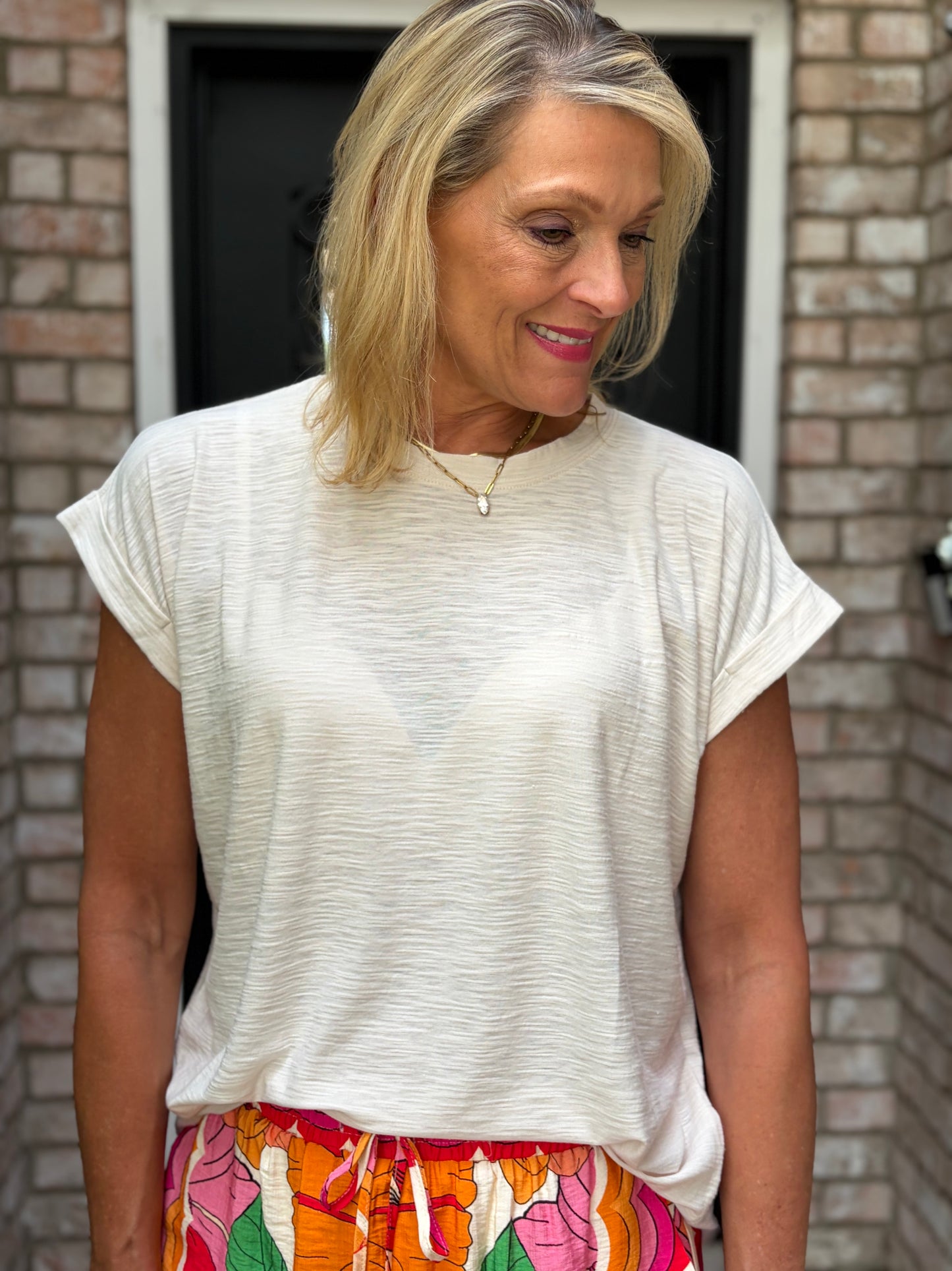 simple beige short sleeve tee 
