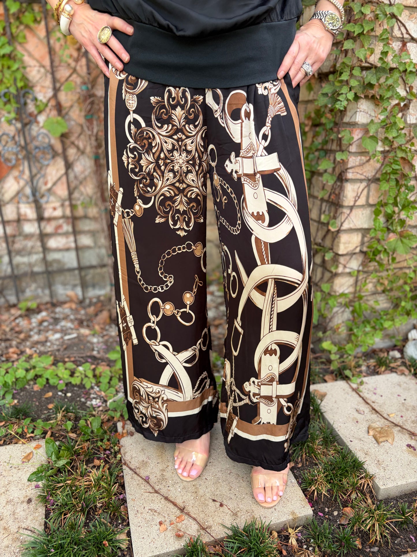 Samantha Stylish Belt/Chain Black Pant