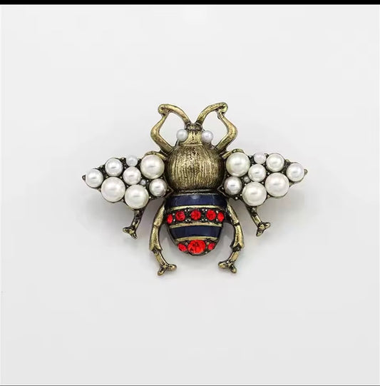 Pearl Wing Bee Brooch