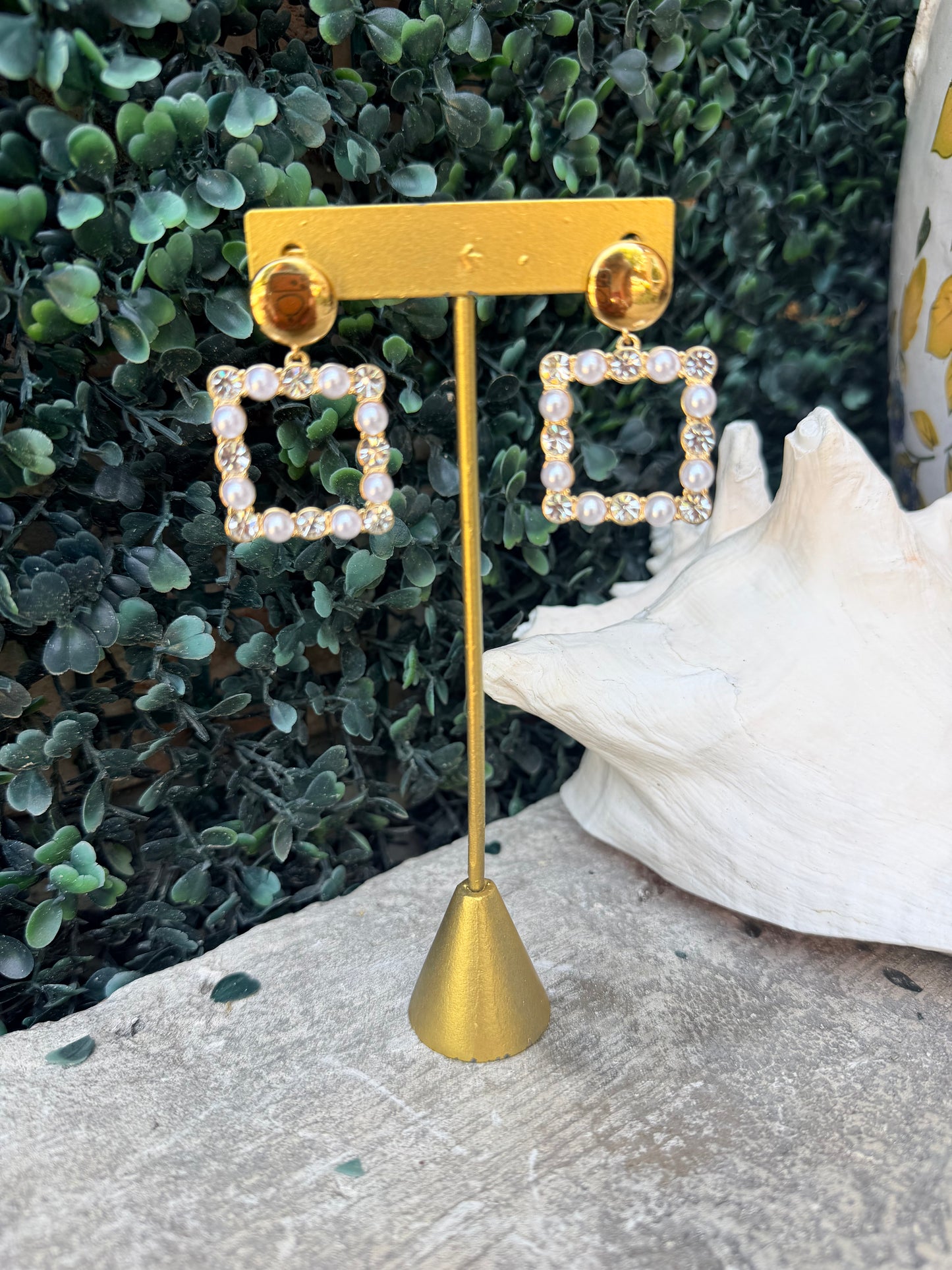 Pearl Prestige Earrings