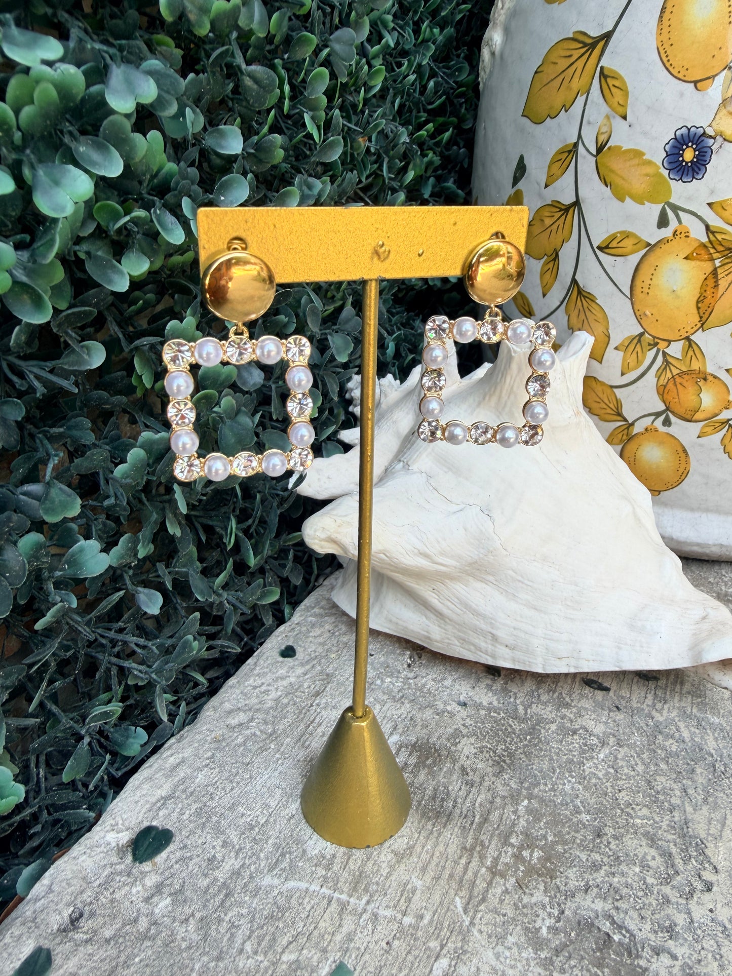 Pearl Prestige Earrings