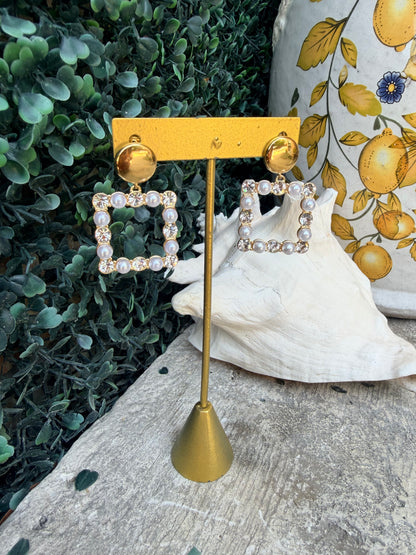 Pearl Prestige Earrings