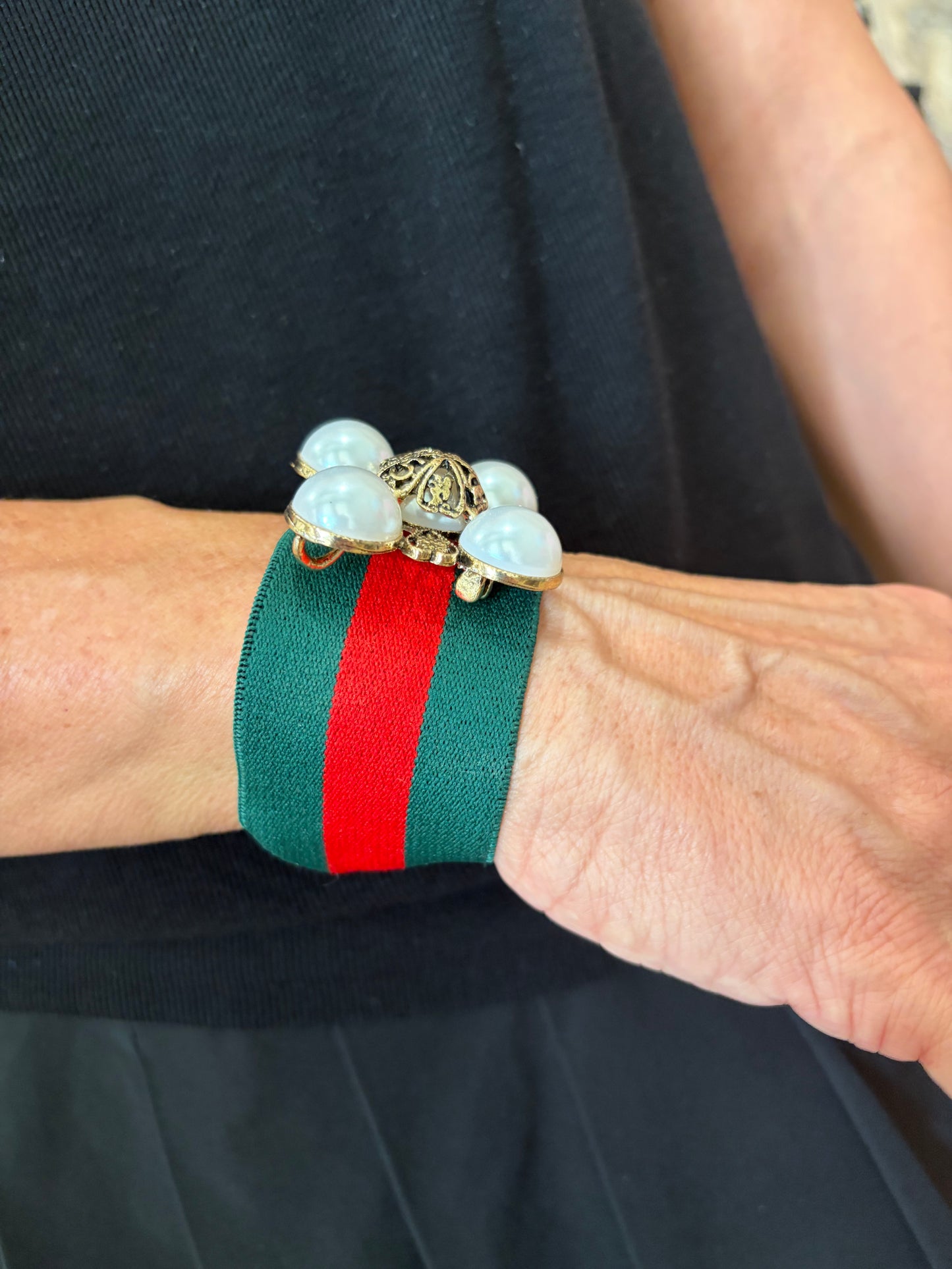 Classic GG Style Brooch Bracelet