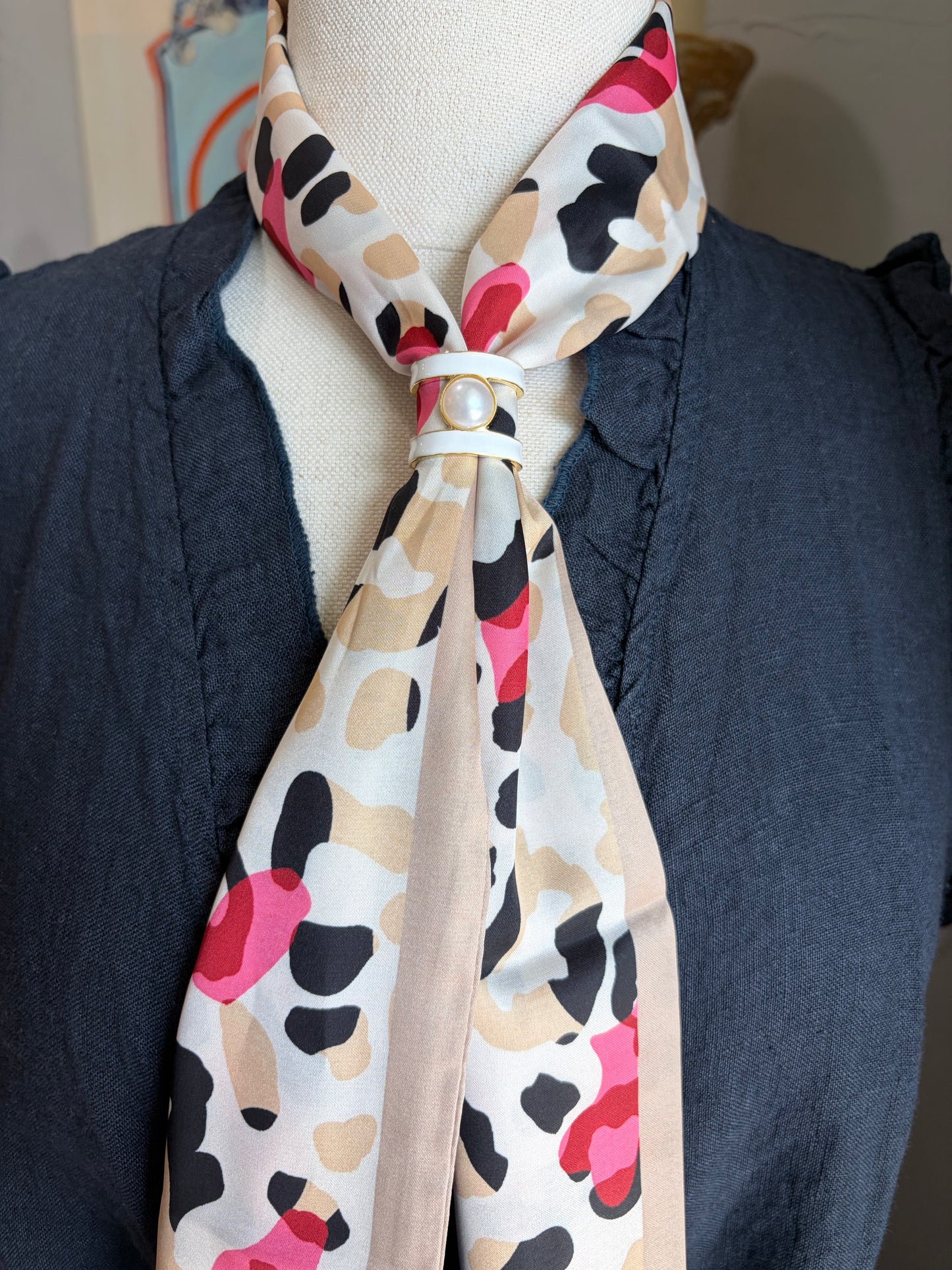 White and Pearl Scarf Slide