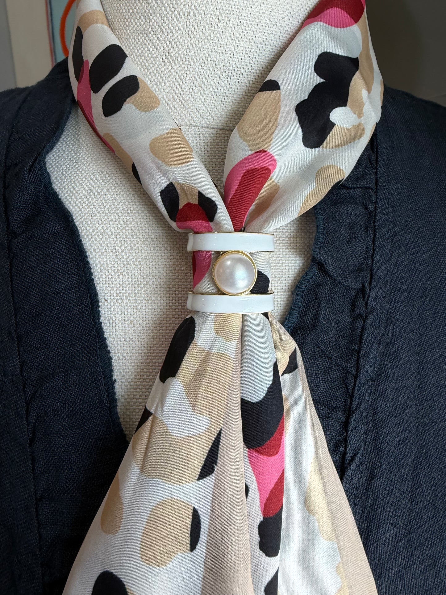 White and Pearl Scarf Slide