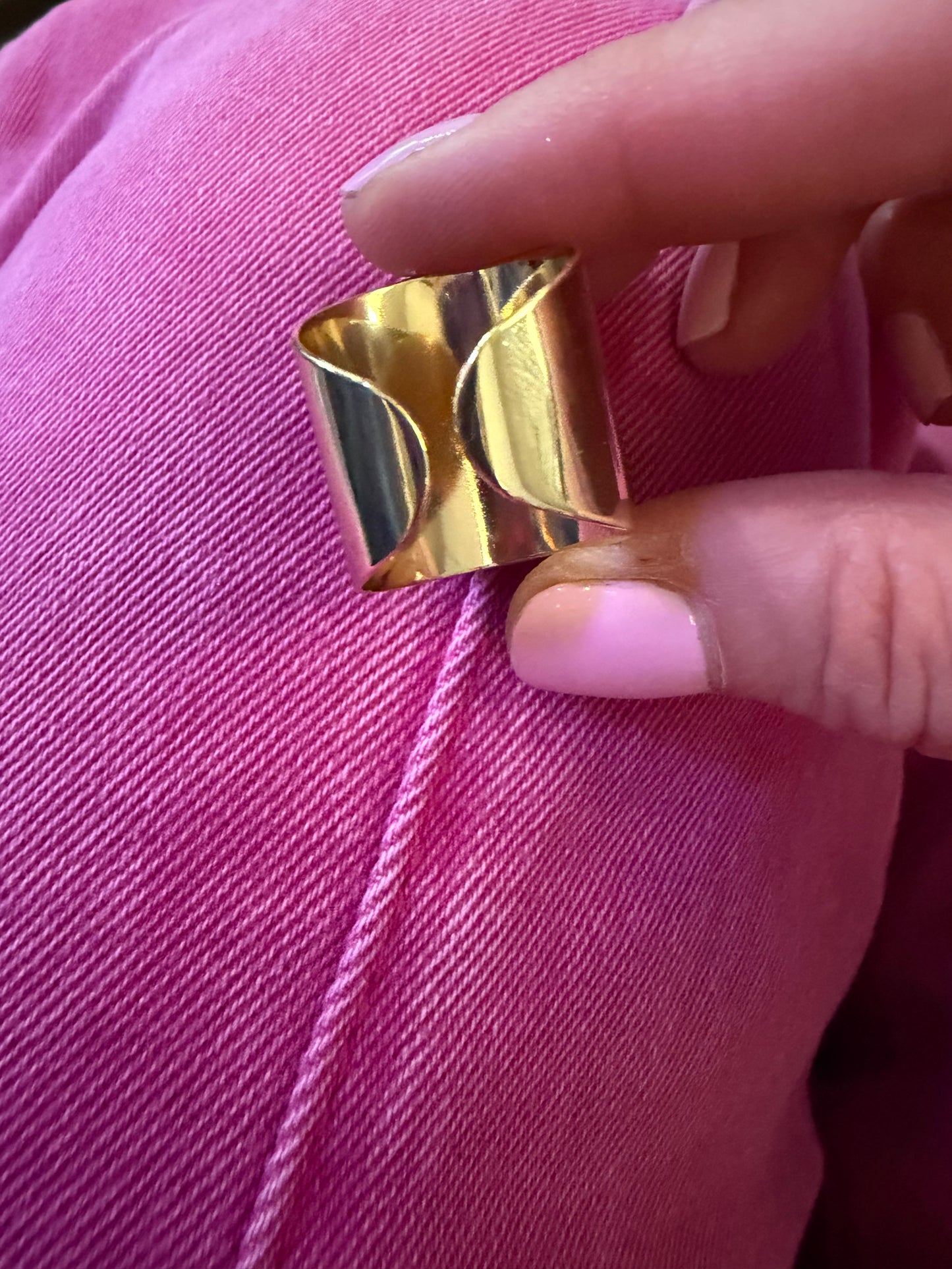Grand Glam Crystal Ring- Bold Pink