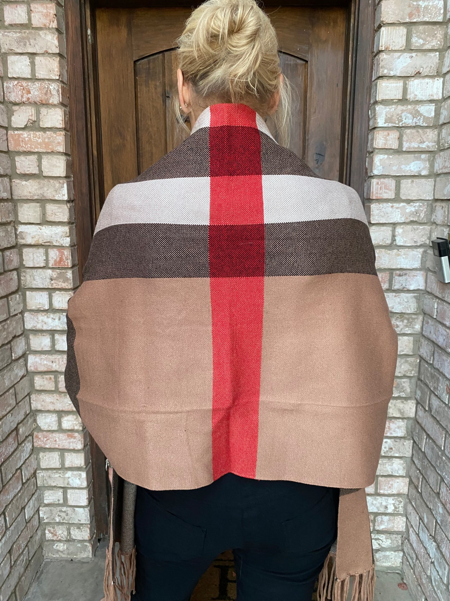 Classic Plaid Shawl- Camel/Black
