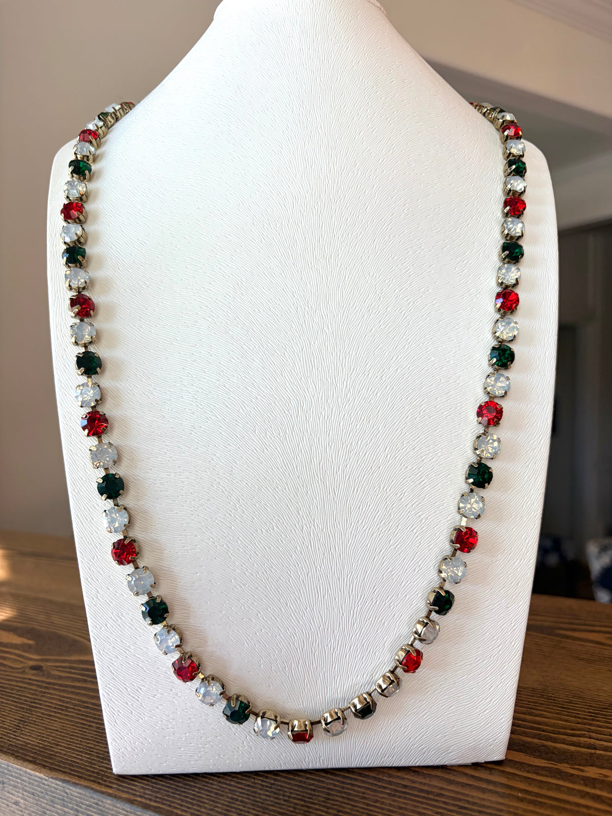 Holiday Color Pop Magnetic Necklace