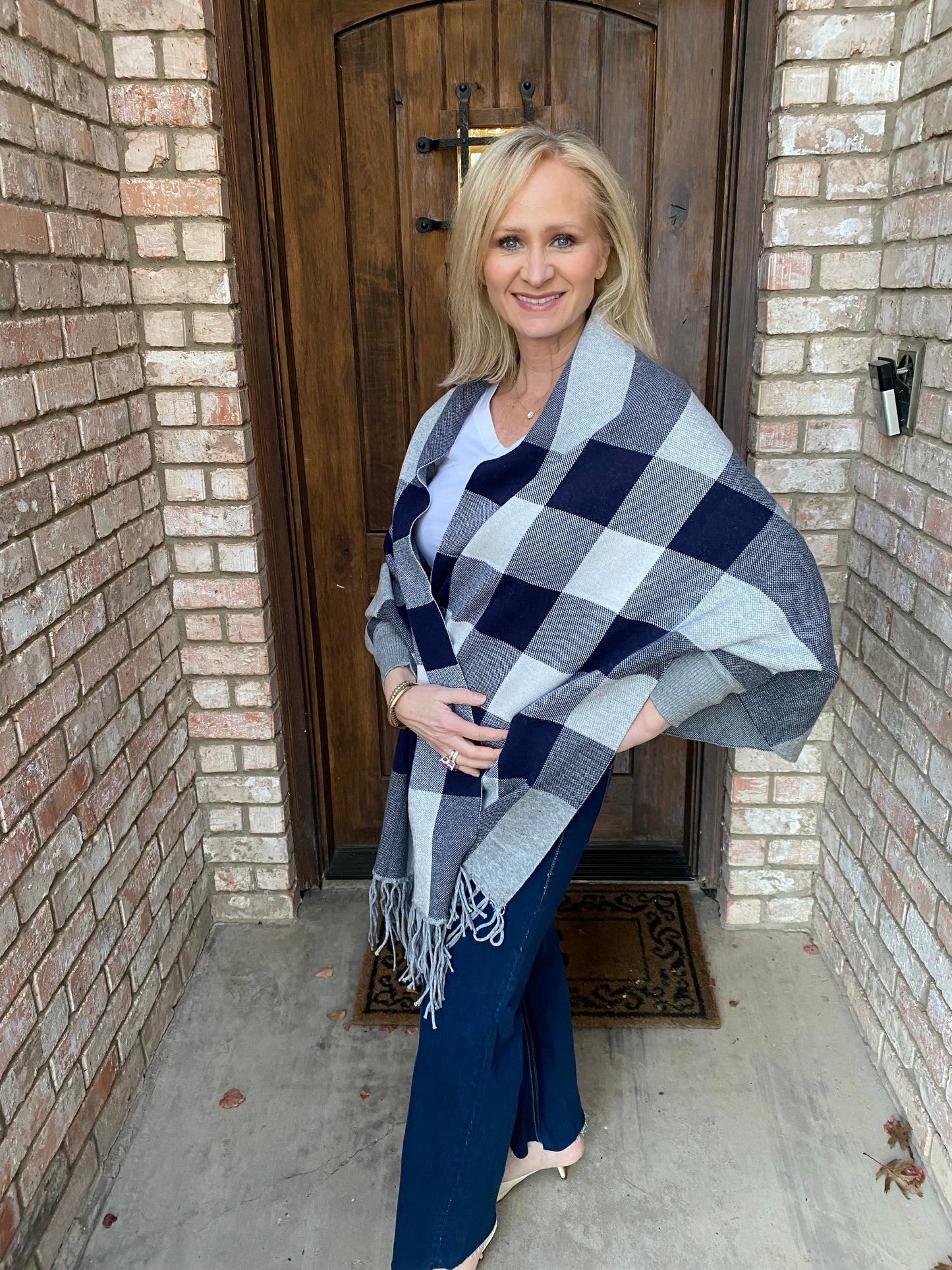 Classic Plaid Shawl- Grey/Blue